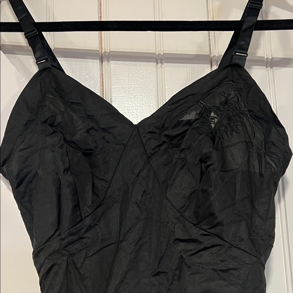 Elegant Black Sleeveless Dress